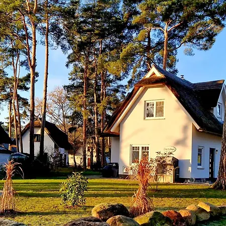 Zirchow, Haffcottage Casa de Férias *